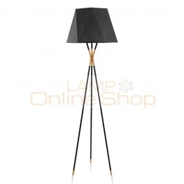 Modern Minimalist Floor Lamp Standing Lamps black for Living room Reading Lighting Loft Iron Triangle Floor Light