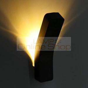 Post modern projection wall lamp black white simple creative bedside decoration light living room corridor wall light