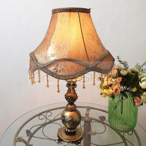 European palace style table lamp classic bedroom bedside decorative desk light living room luxury antique Resin lighting fixture