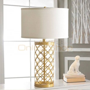 Nordic LED Deak Lamps Gold Metal Table Lamp Bedroom Bedside Decorative Table Light LED Desk Lights Wedding Bedside Room Fixtures